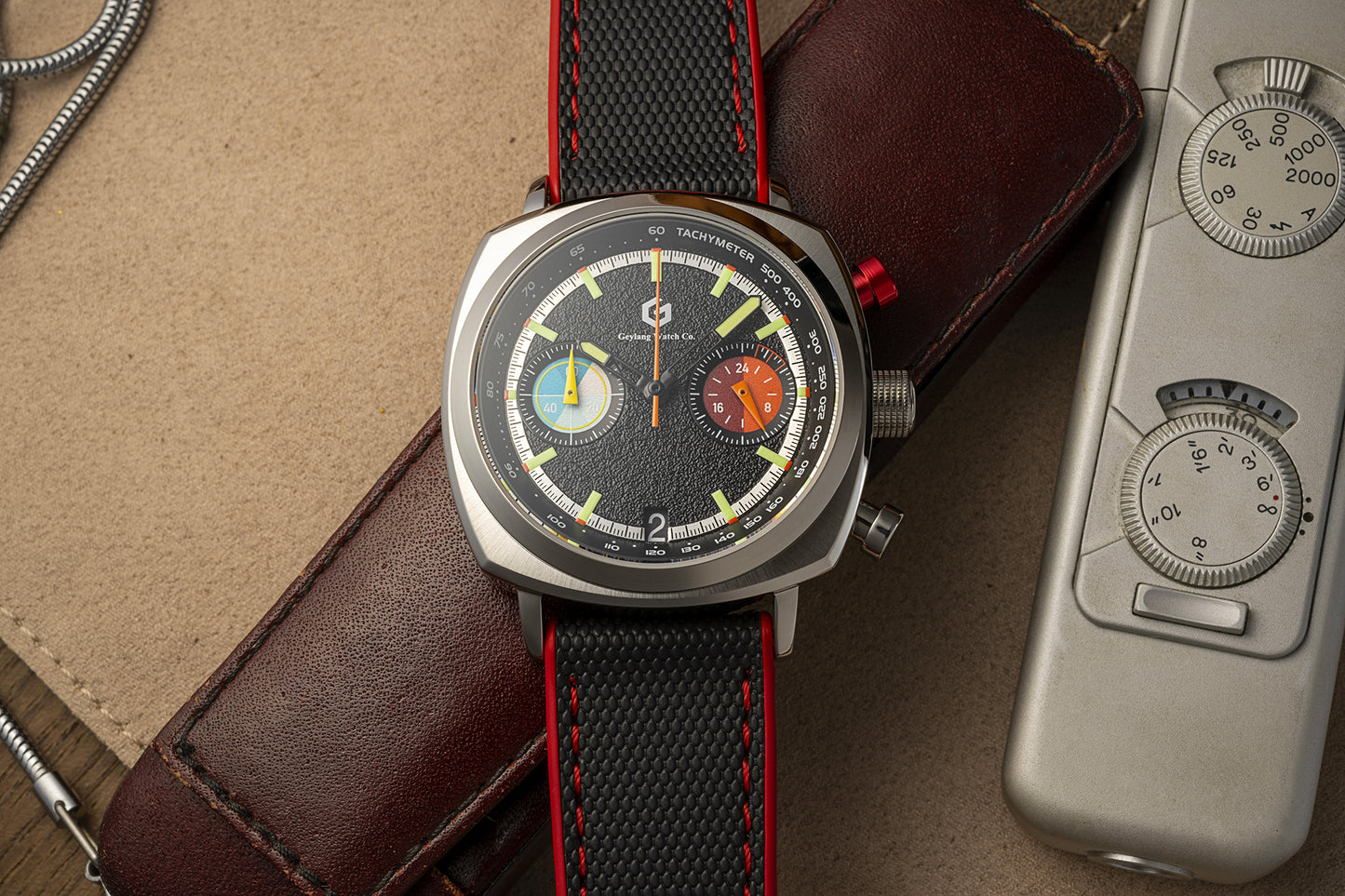 APEX - Hybrid Chronograph